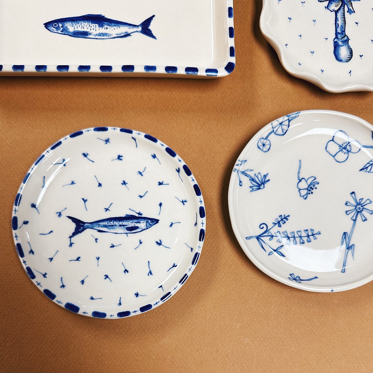 HAND-PAINTED HEIRLOOM PLATES & TRINKET TRAYS