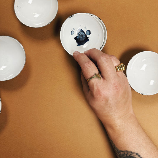 VINTAGE PARISIAN ENAMEL PIGMENT MIXING BOWL