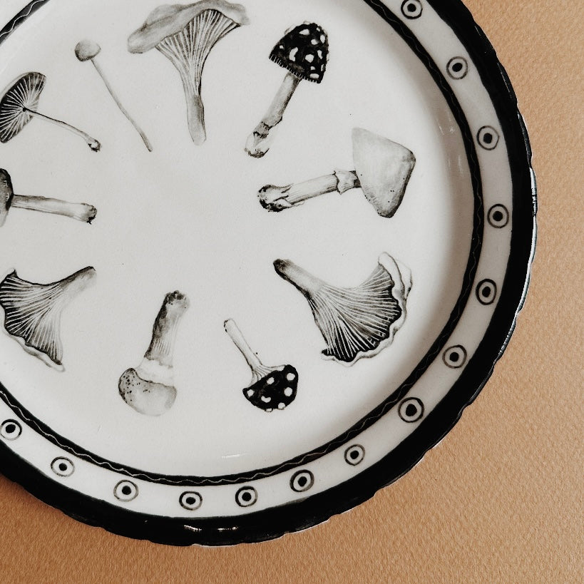 PAINT YOUR OWN BOTANICAL HEIRLOOM PLATE | JULY 26 • 1-4PM - SUGARHOUSE CERAMIC CO.