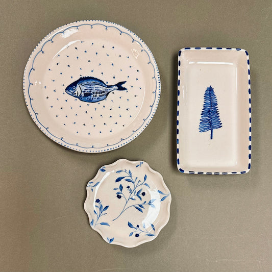 HAND-PAINTED HEIRLOOM PLATES & TRINKET TRAYS