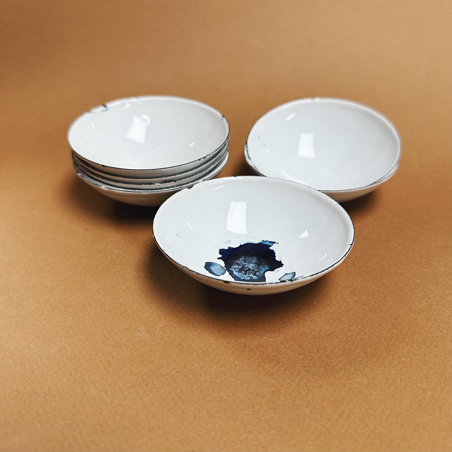VINTAGE PARISIAN ENAMEL PIGMENT MIXING BOWL