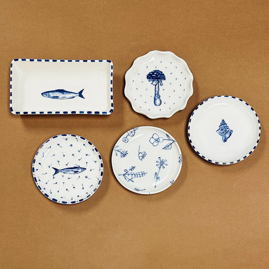 HAND-PAINTED HEIRLOOM PLATES & TRINKET TRAYS