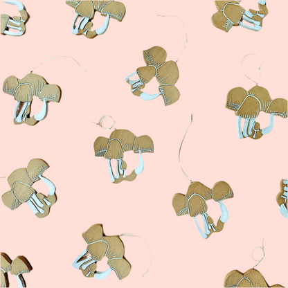 CLUSTERED OAK WOODLOVER MUSHROOM ORNAMENT - SUGARHOUSE CERAMIC CO.