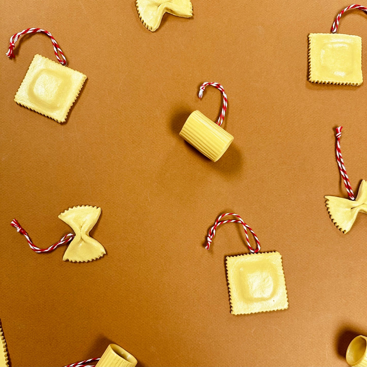 CERAMIC PASTA ORNAMENT