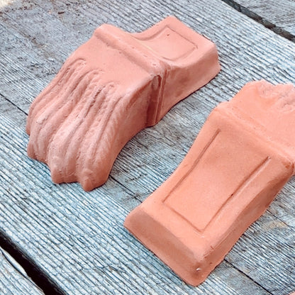 ENGLISH STYLE TERRACOTTA POT FEET - LARGE