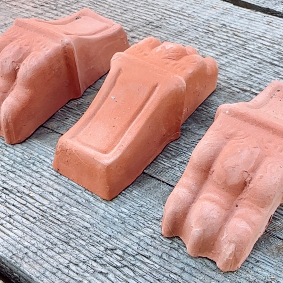 ENGLISH STYLE TERRACOTTA POT FEET - SMALL