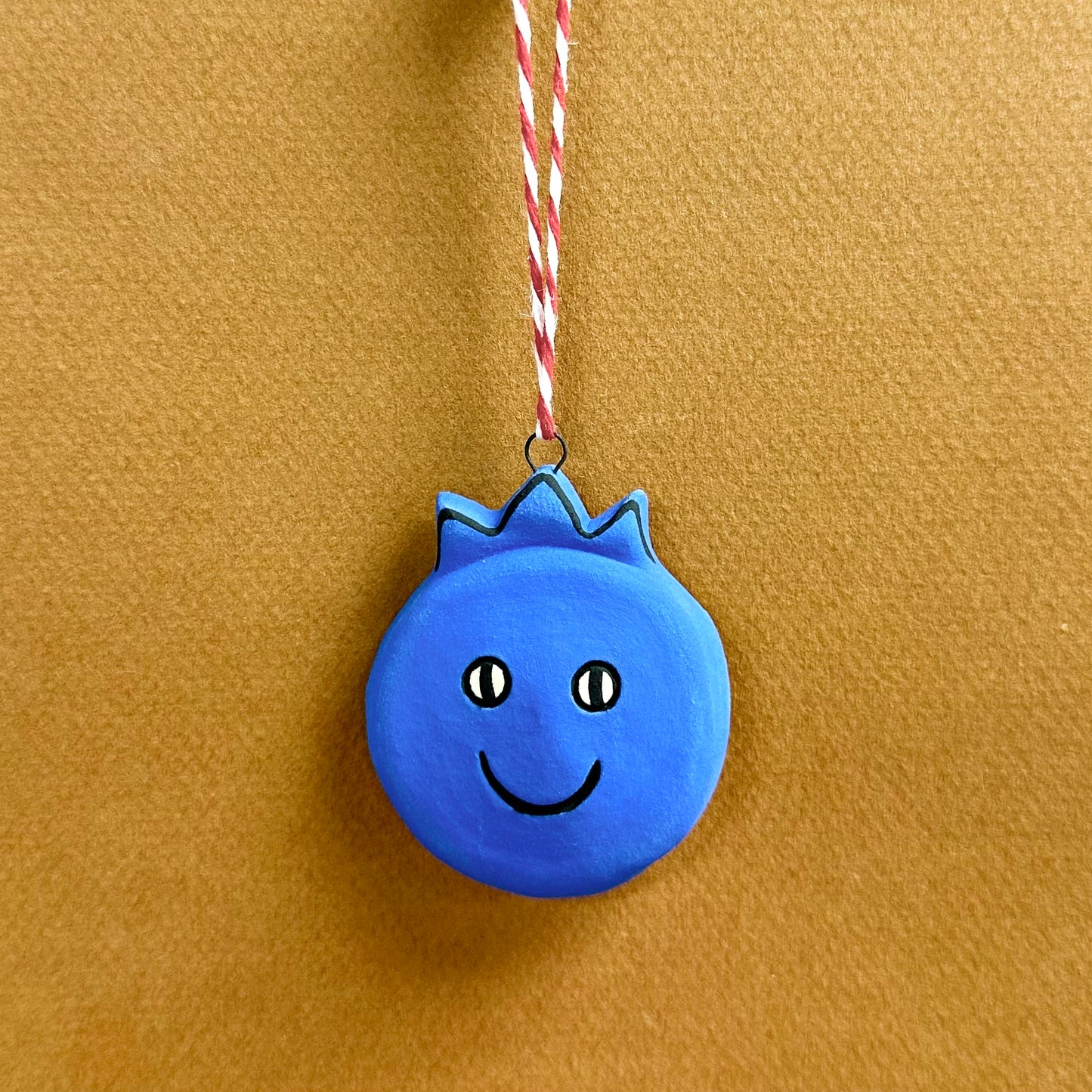 THE OXFORD BLUEBERRY ORNAMENT