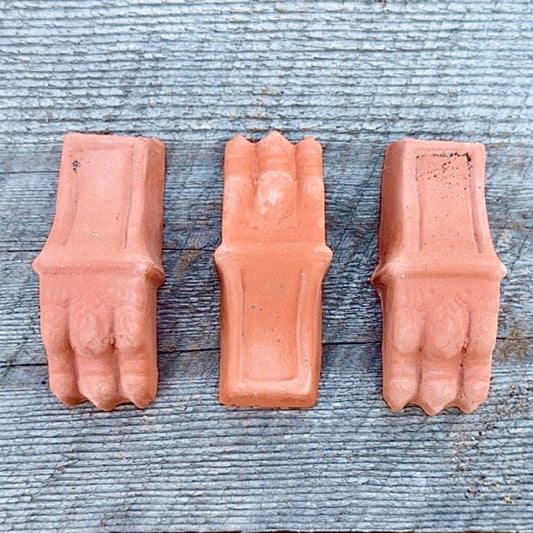 ENGLISH STYLE TERRACOTTA POT FEET - SMALL