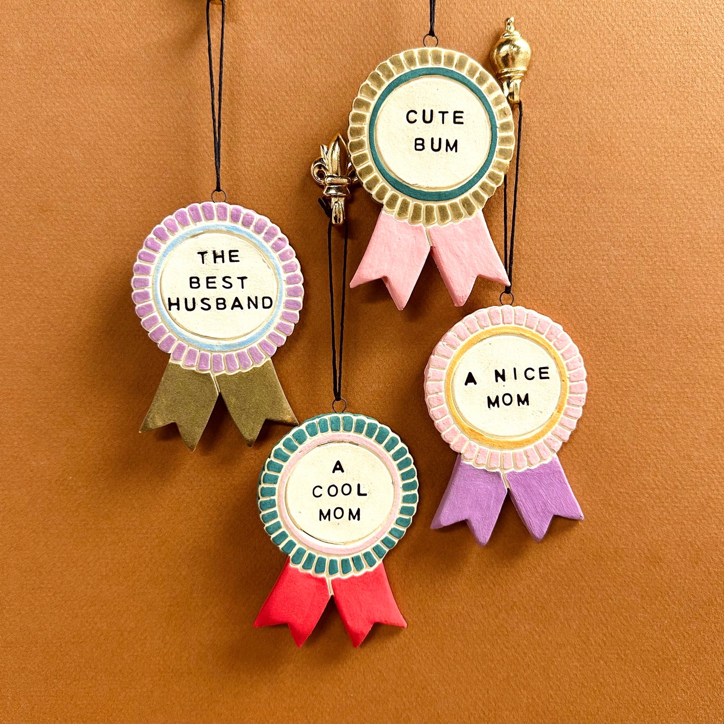 AWARD PENNANT ORNAMENT