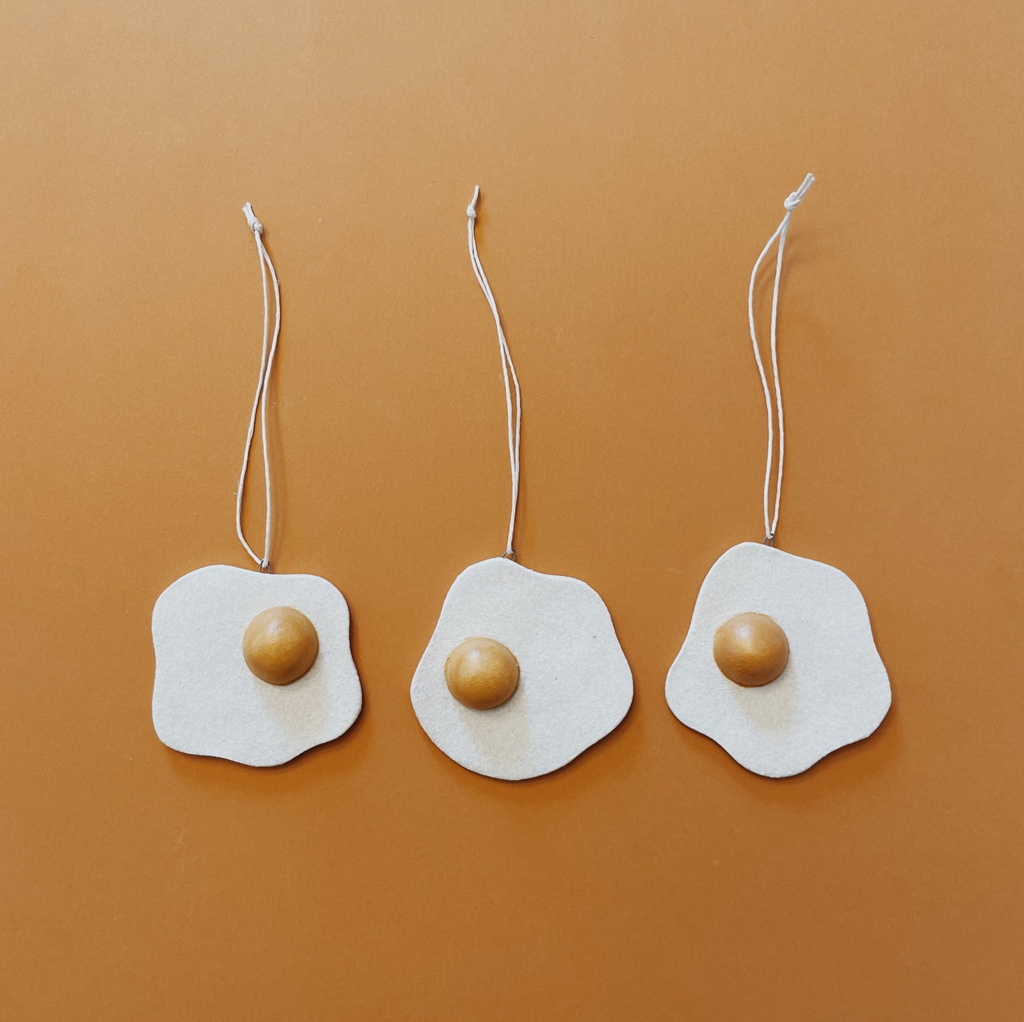 FRIED EGG ORNAMENT