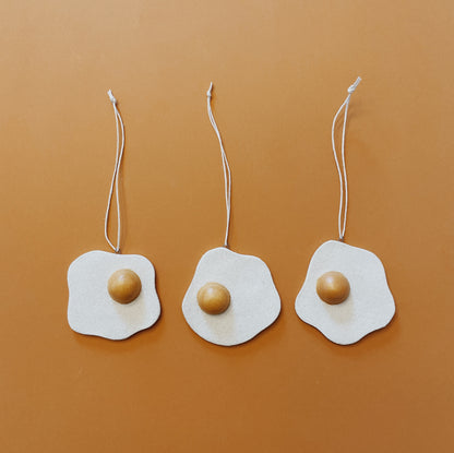 FRIED EGG ORNAMENT