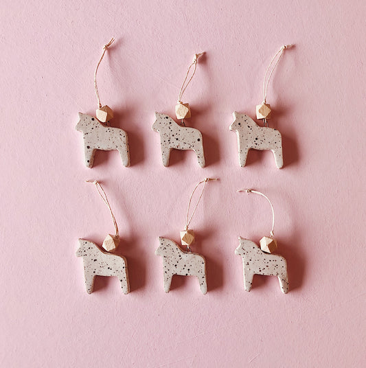 DALA HORSE ORNAMENT